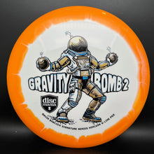 Load image into Gallery viewer, Discmania Horizon S-Line PD2 Gravity Bomb 2 3-foil
