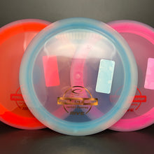 Load image into Gallery viewer, Latitude 64 Royal Project Grip Rive
