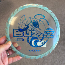 Load image into Gallery viewer, Discraft FuZed Buzzz (buzzzsaw) 167-176 gm

