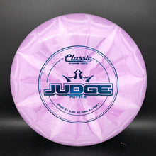 Load image into Gallery viewer, Dynamic Discs Classic Blend Burst Judge - stock
