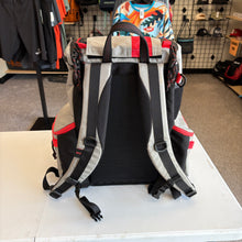 Load image into Gallery viewer, USED SQUATCH Ezra Link bag w/ cooler
