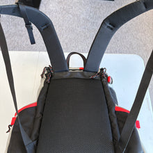 Load image into Gallery viewer, USED SQUATCH Ezra Link bag w/ cooler
