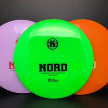 Load image into Gallery viewer, Discraft Titanium Buzzz - stock
