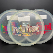 Load image into Gallery viewer, Discraft CryZtal Hornet w/ glowing confetti
