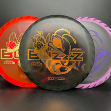 Load image into Gallery viewer, Discraft FuZed Buzzz (buzzzsaw) 177+ grams
