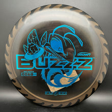 Load image into Gallery viewer, Discraft FuZed Buzzz (buzzzsaw) 167-176 gm
