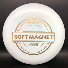 Load image into Gallery viewer, Discraft Putter Line Soft Magnet - stock
