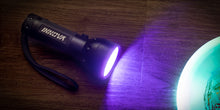 Load image into Gallery viewer, Innova UV Flash Light w/ 51 LEDs
