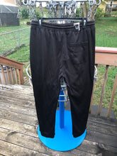 Load image into Gallery viewer, Maverick Disc Golf branded joggers / sweat pants Black or Gray
