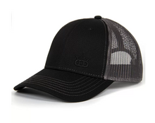Load image into Gallery viewer, Dynamic Discs Standard D&#39;s Snapback Hat cap
